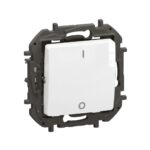NP2113WH Двуполюсен ключ Niloe NEW, 10A - 250 VA, авт. клеми, бял, Legrand