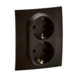 NP3131BK Двоен контакт Schuko с рамка Niloe NEW, 2P+E, без детска защита, черен, Legrand
