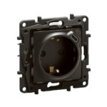 NP3312BK Контакт Schuko+USB C Niloe NEW, 2P+E с детска защита, черен, Legrand