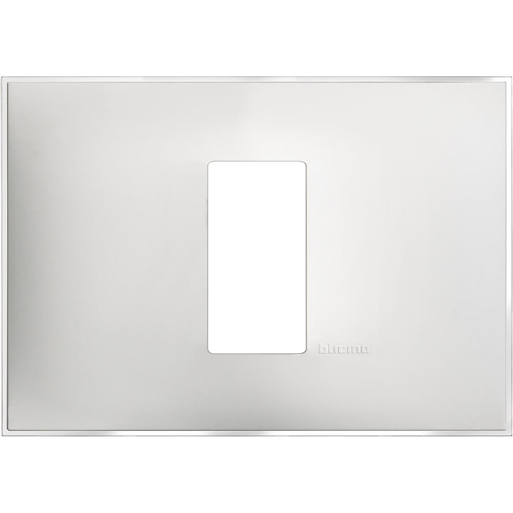 R4803M1ES.small R4803M1ES Декоративна рамка 1М, италиански стандарт, Леден сатен Bticino Classia - Image 1