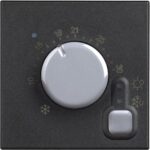 RG4441 Електронен стаен термостат, 230V захранване, 50/ 60 Hz, 2M, Черен Bticino Classia